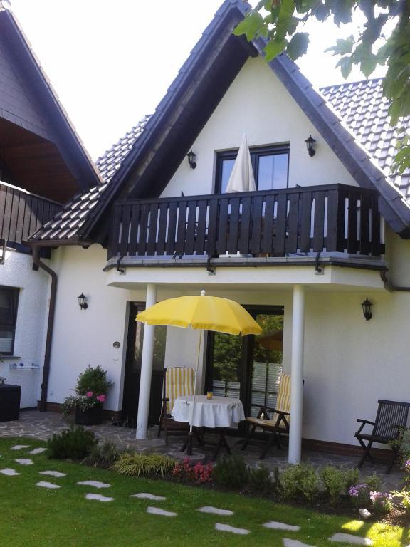 Haus Kollwitzweg - Ferienwohnungen Гослар Екстериор снимка